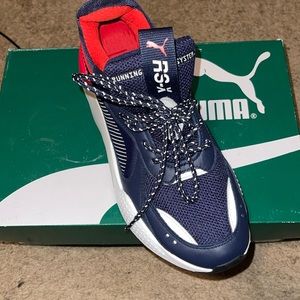 Brand new Puma sneakers